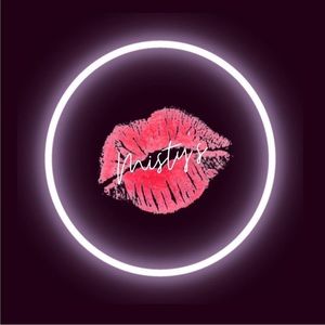 Meet your Posher, Misty’s merle